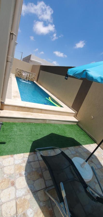 Maison avec piscine - B&B