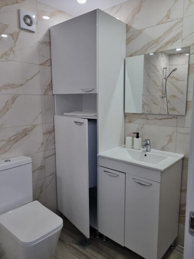 Apartamento de 2 dormitorios con terraza