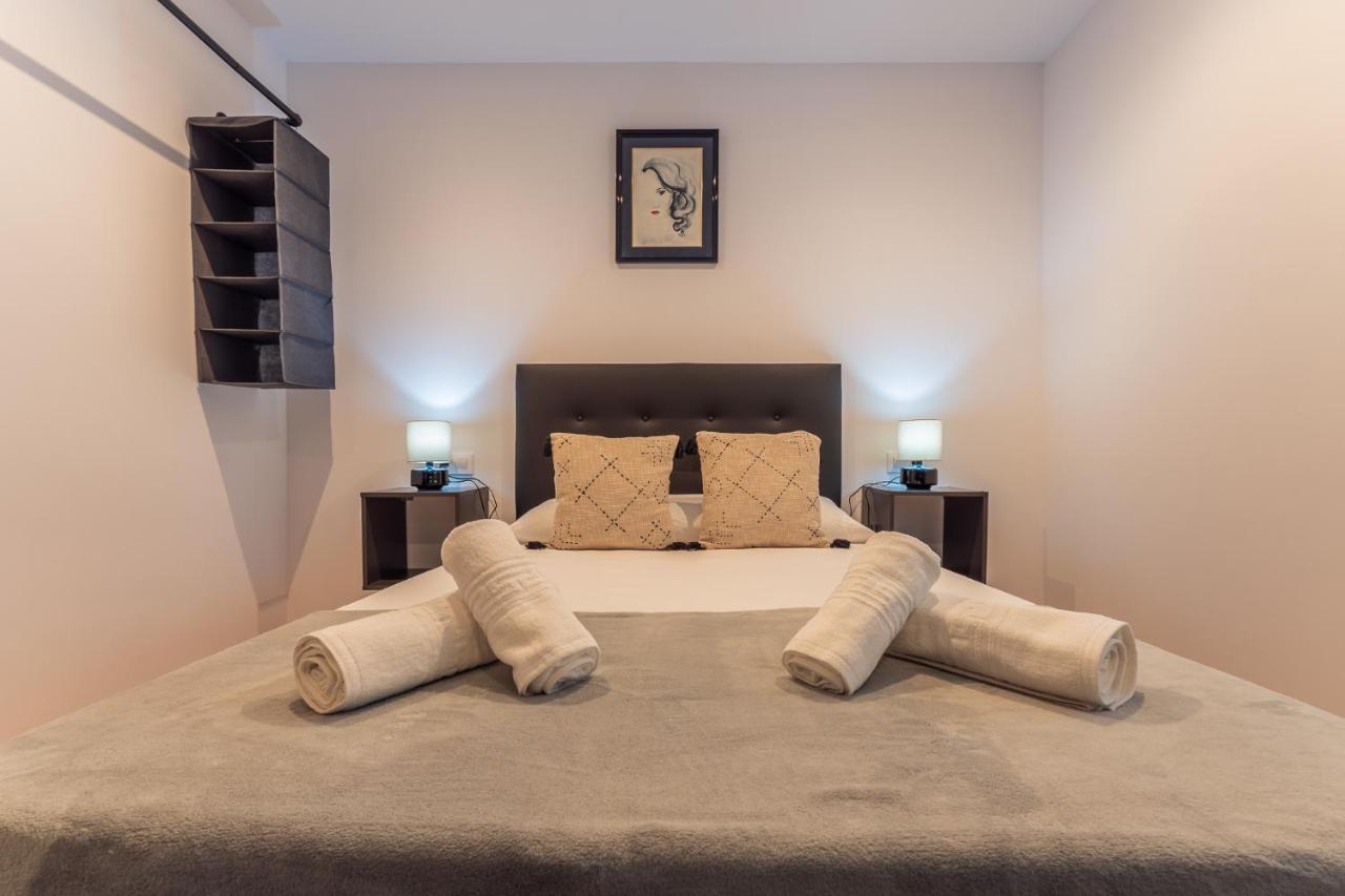 Studio with Sofa Bed
