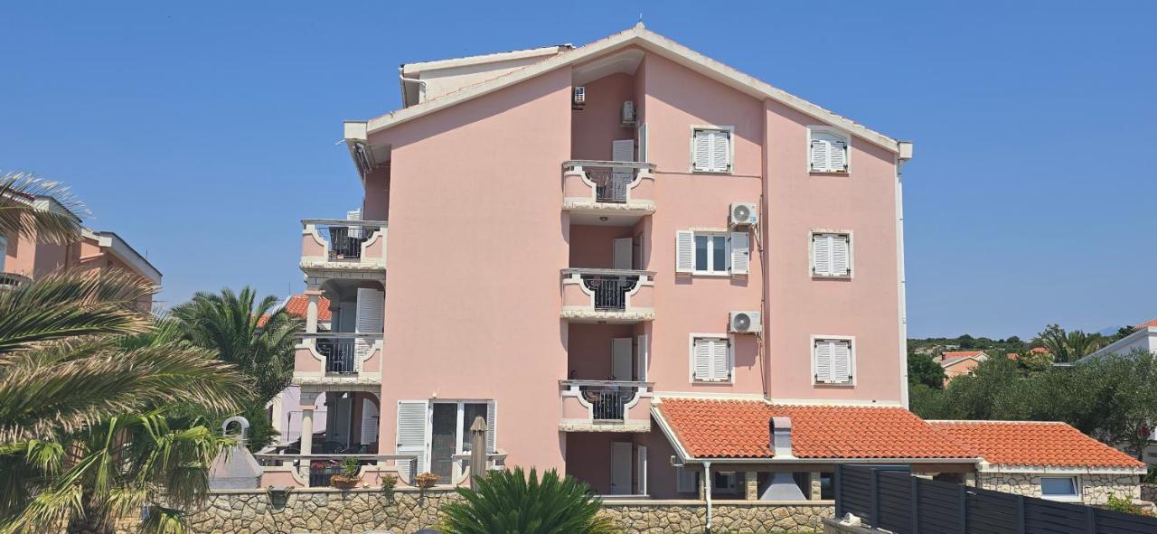 Apartment Albatross Ten - B&B