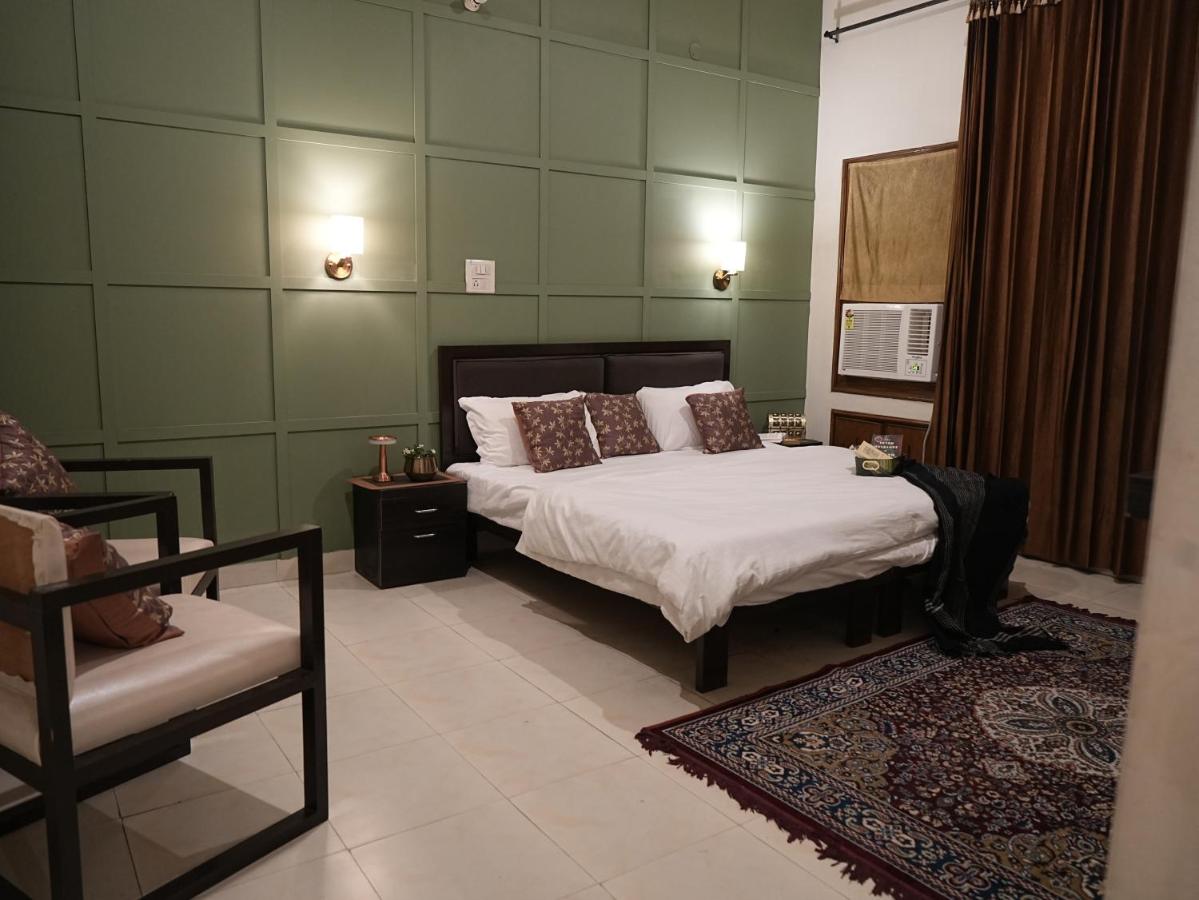 King Room with Garden View