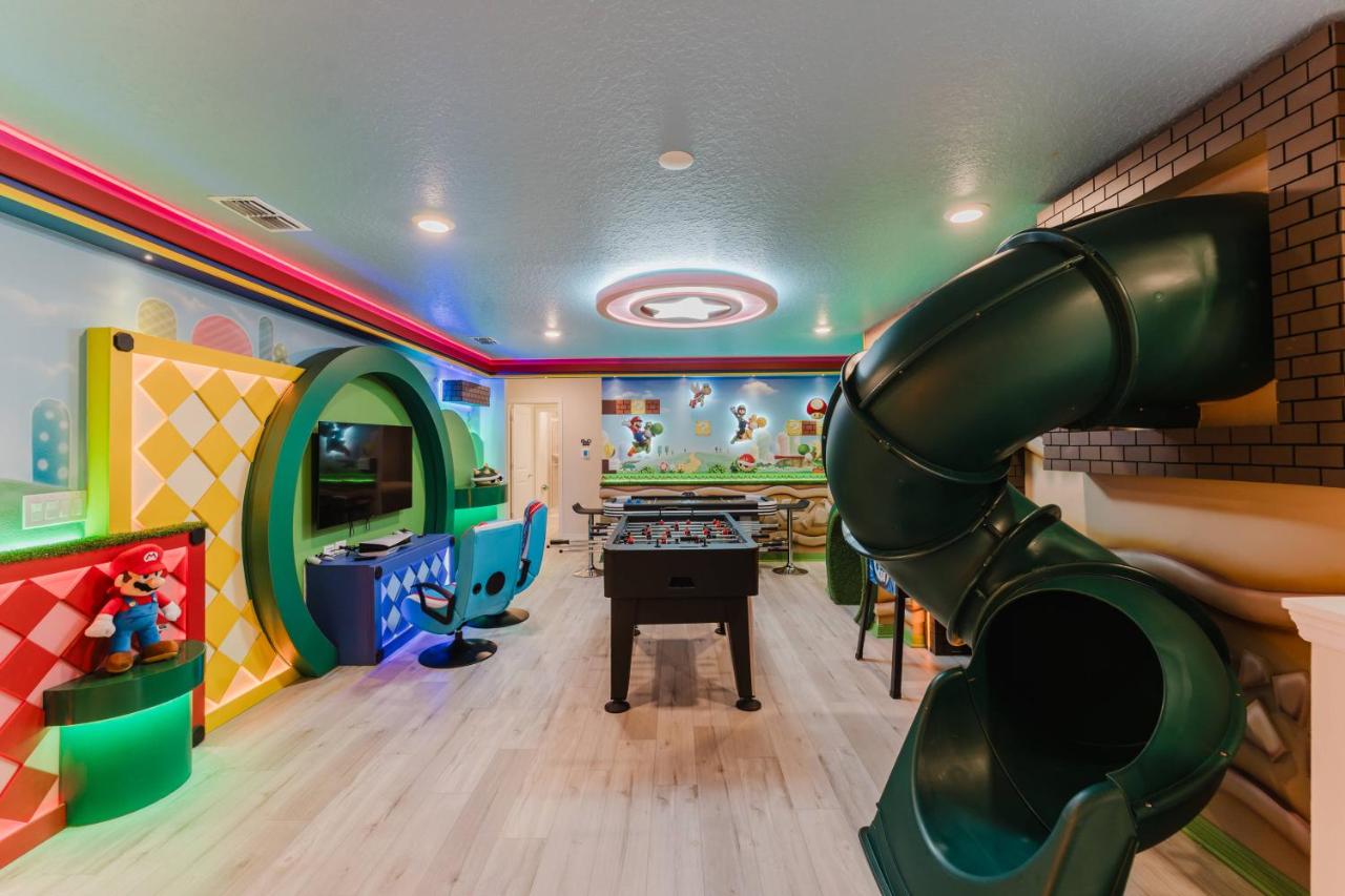Family 7BR Villa Near Disney Parks - B&B Orlando