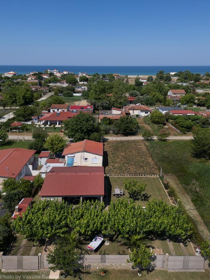 Costa Petra - Luxury Seaside Cottage with Garden - Vacation House for families in Greece - Ferienwohnung Néa Meságkala
