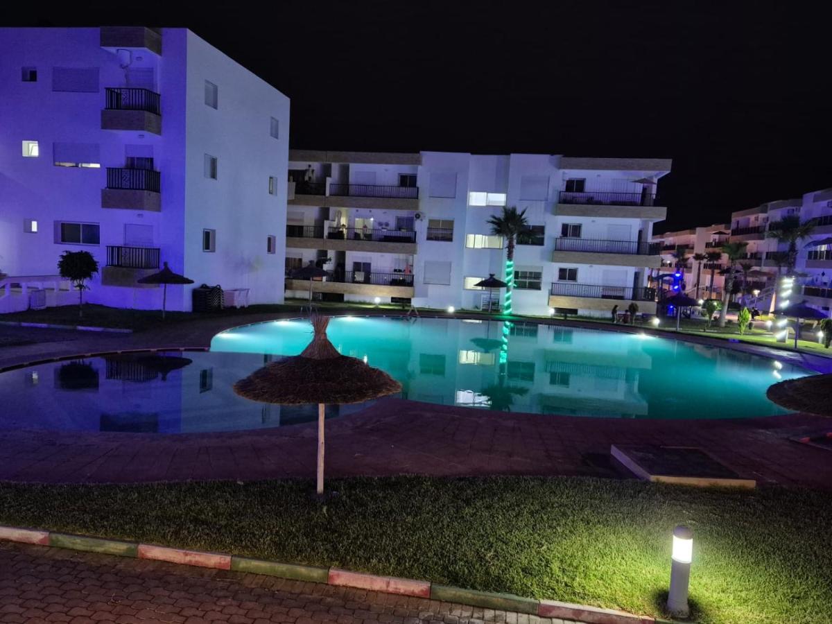Résidence Al Yakout - Grand Appartement Avec Piscine - B&B
