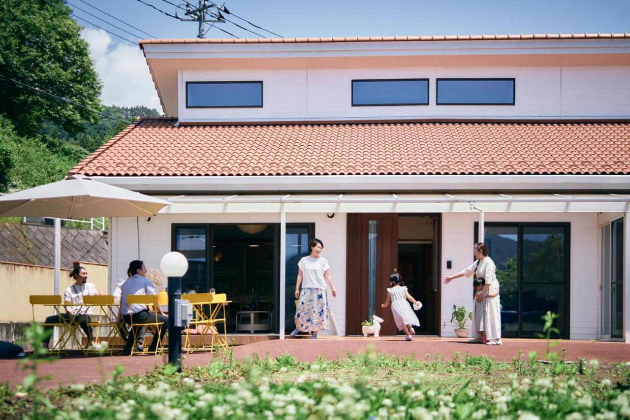 丘の上の貸切平屋 ペンペンハウス - Chambres d'hôtes Nakayama