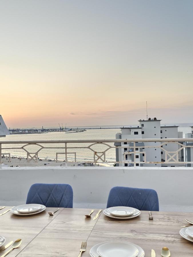 belle appartement 3 chambre vue sur mer 108 - B&B