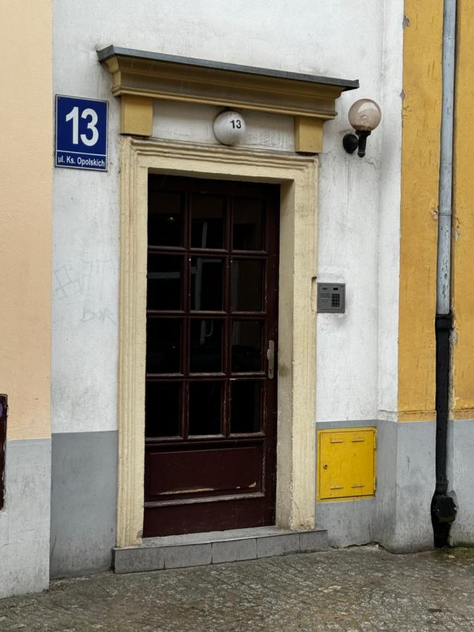 Studio przy RYNKU - self check in - późne wymeldowanie do 12 - wystawiamy FV - B&B Opole
