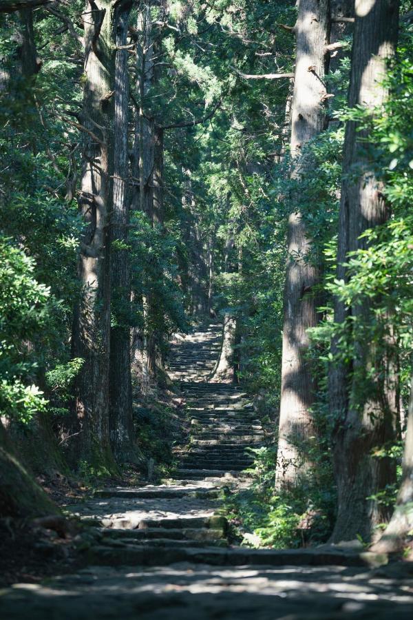 シングウノイエ【貸切】熊野古道　速玉大社　那智の滝　神倉神社　マグロ　和歌山ラーメン　 - B&B Shingū