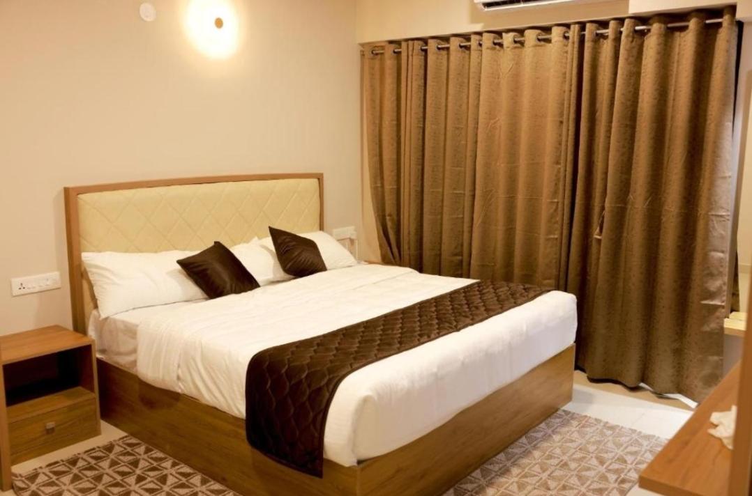 PLATiNUM AIRPORT LOUNGE - Ferienwohnung Nedumbassery