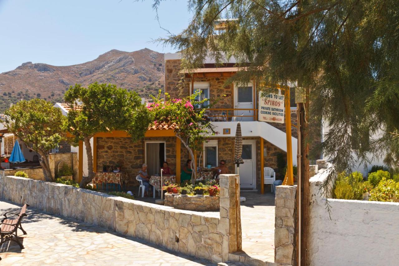 Spiros Apartments - B&B