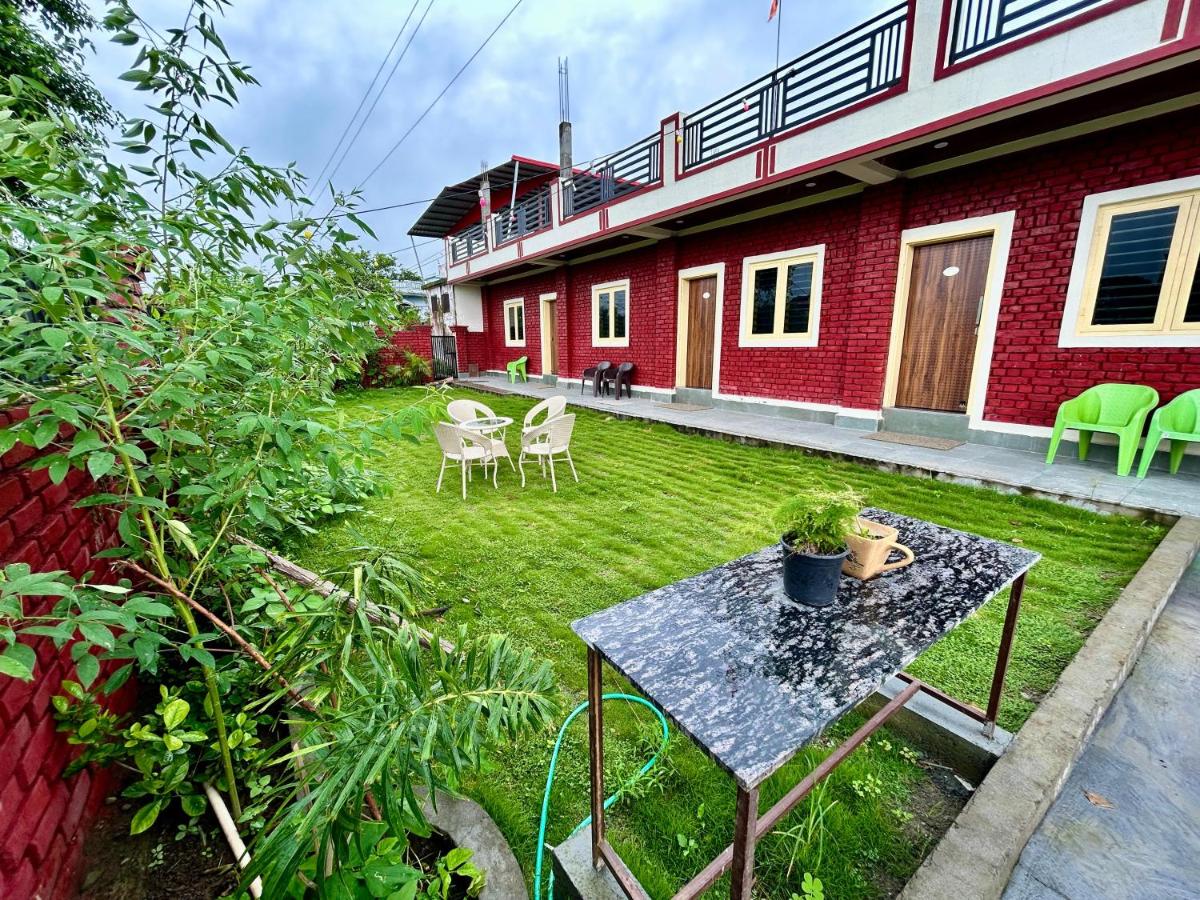 Athulyam Homes - B&B Dehra Dūn