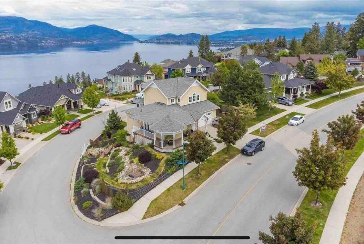 Relaxing Lakeview 2 bedroom entire suite - Ferienwohnung Kelowna