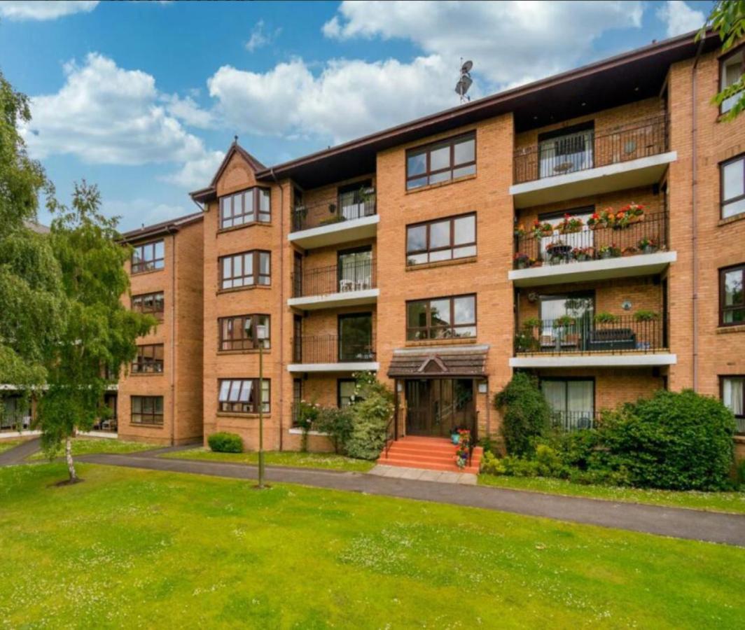 An immaculate 3 bedroomed apartment in Edinburgh's southside ideal for the festival - B&B