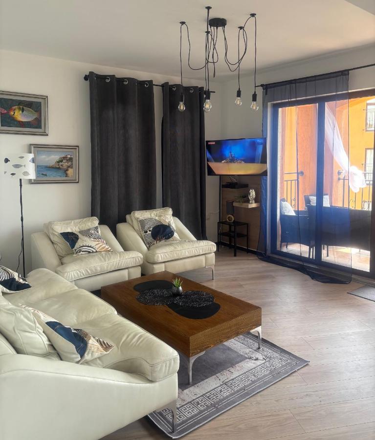 Marina Cape Sky View Lux Apartment in Aheloy - Ferienwohnung Aheloy