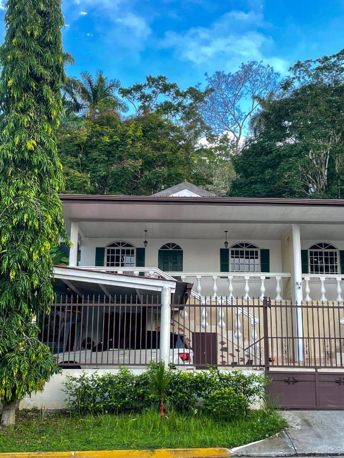 3BR Home in Ancon Hill - Urban Oasis - B&B Panamá