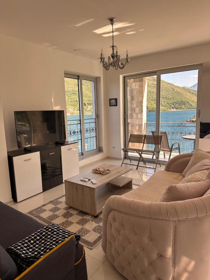 Beachside Apartment - B&B Donja Lastva