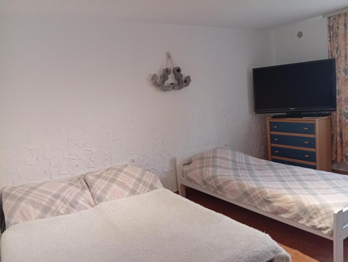Vierbettzimmer mit eigenem Bad