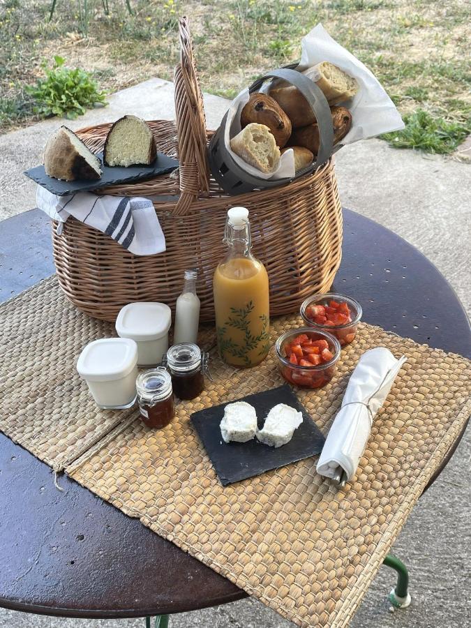 You and Me Glamping - B&B Moncontour