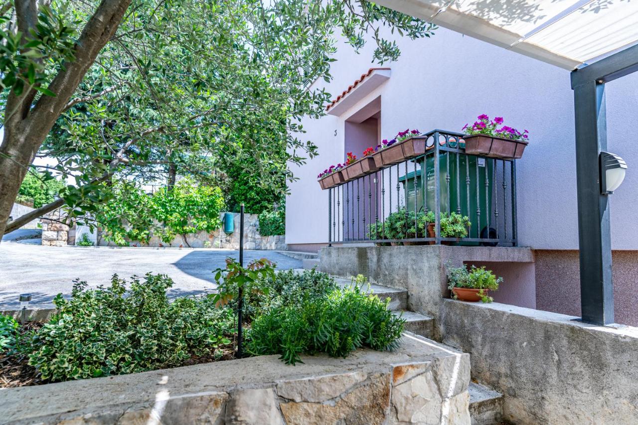 Apartments Nina - B&B Maslenica