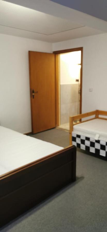 Royal Guest House Apartment - B&B Mönchengladbach