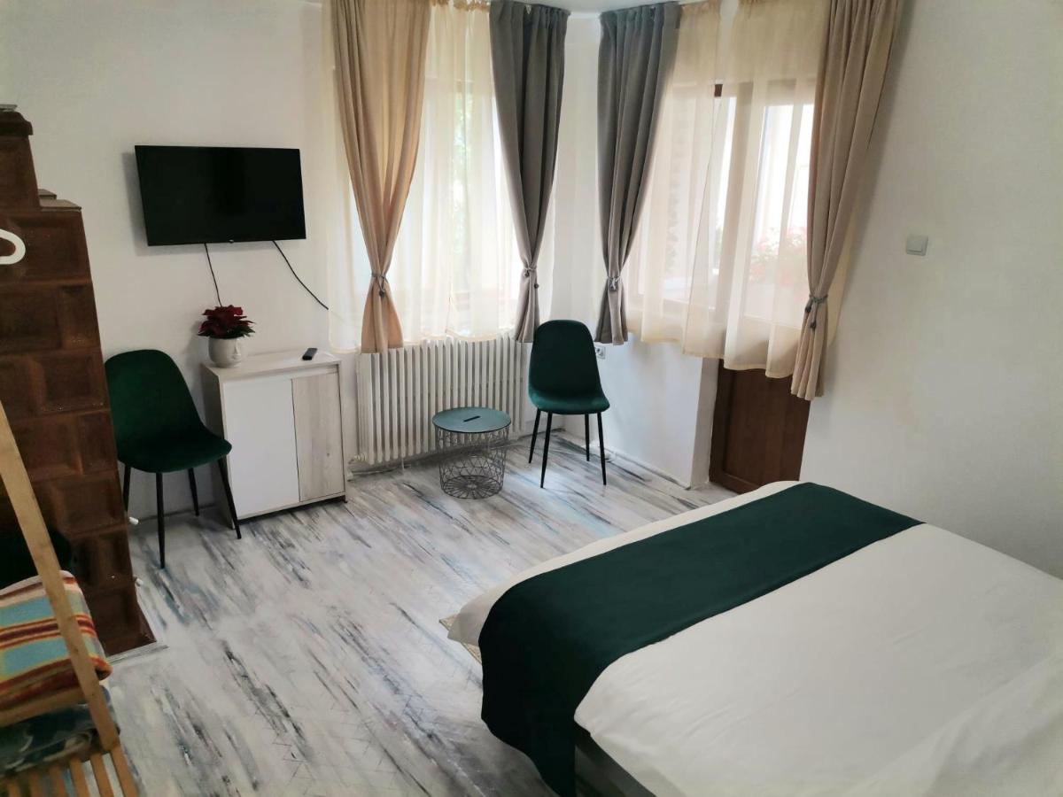 Studio Apartment with Balcony