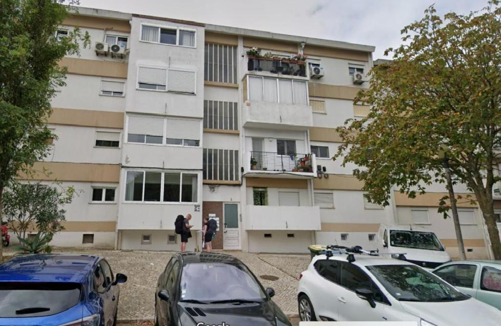 Airport - Std 2 - Ar Condicionado - CV 20m2 215ft2 - Full Equipped - Ring Bell E - B&B