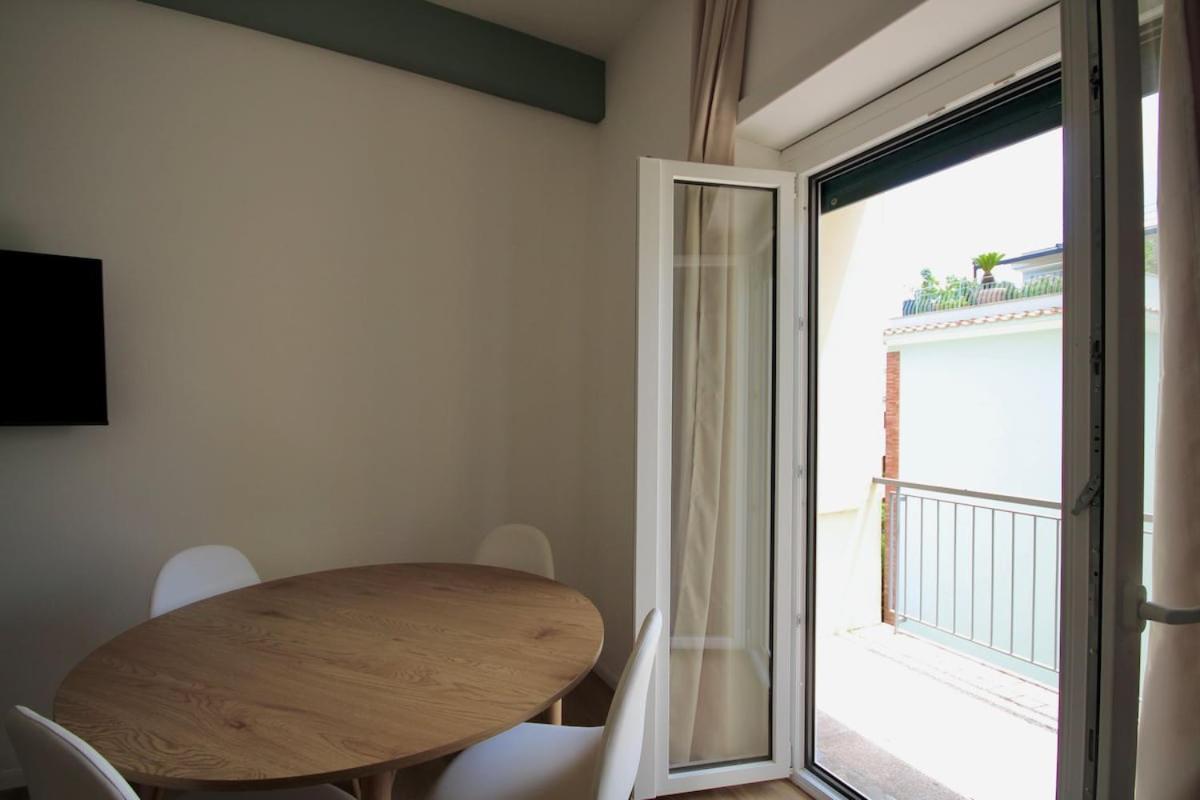 HC - Charming Apartment in Vigna Clara - Chambres d’hôtes Rome