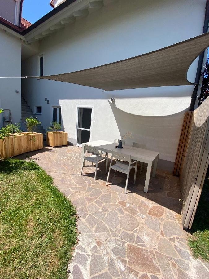 Moderne Ferienwohnung mit Garten - B&B