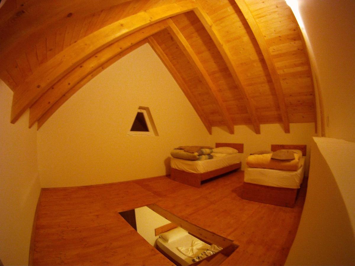Twin Room with Shower