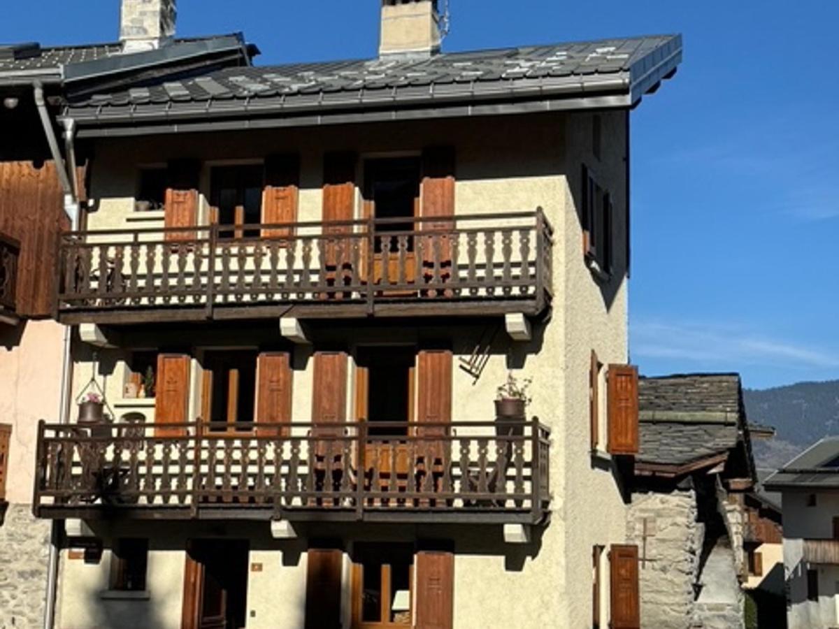 Maison de village aux Allues, 3 chambres, proche commerces - FR-1-411-987 - B&B Les Allues