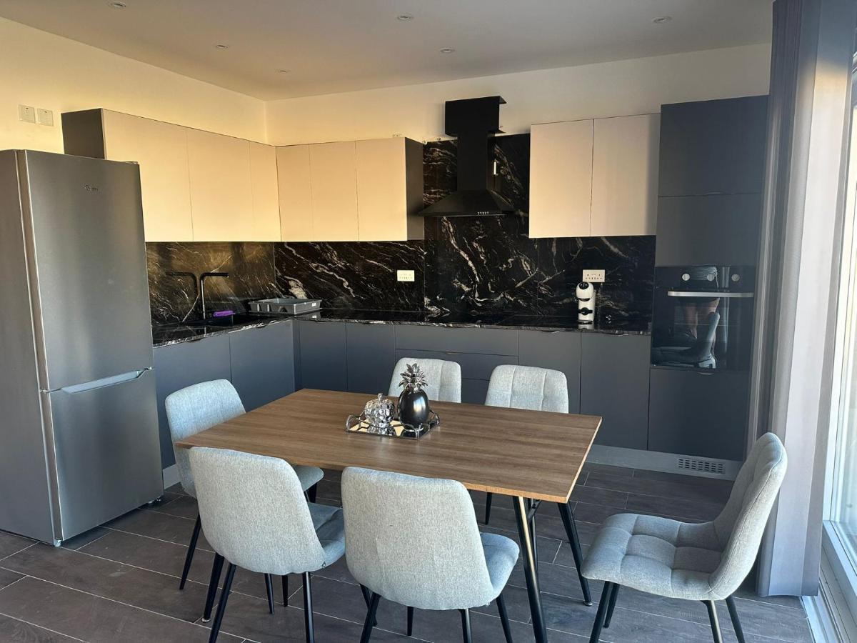 New 3 Bedroom Apartment Mellieha w Large Terrace & Panoramic Views - B&B