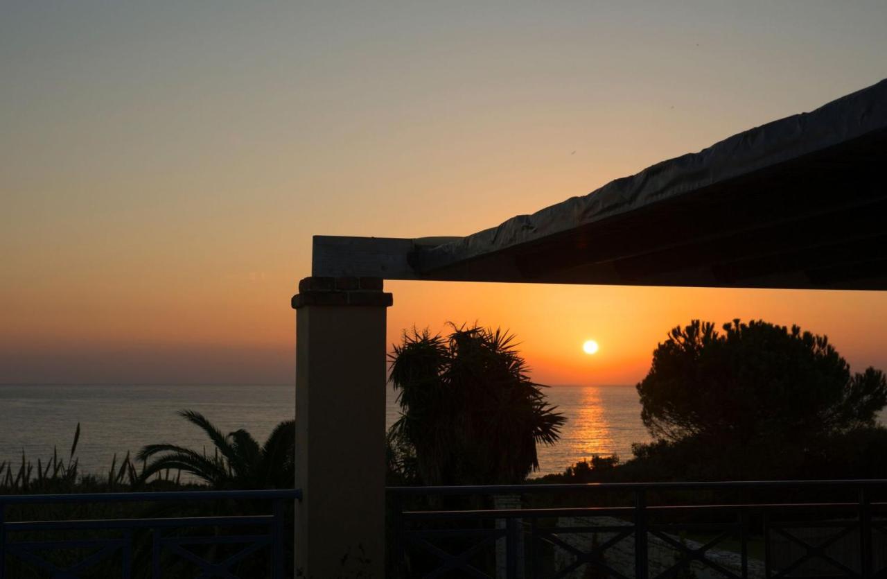Luxury Corfu Villa 3 Bedroom Villa Panorama Sea View Private Pool - Chambres d'hôtes Arillas