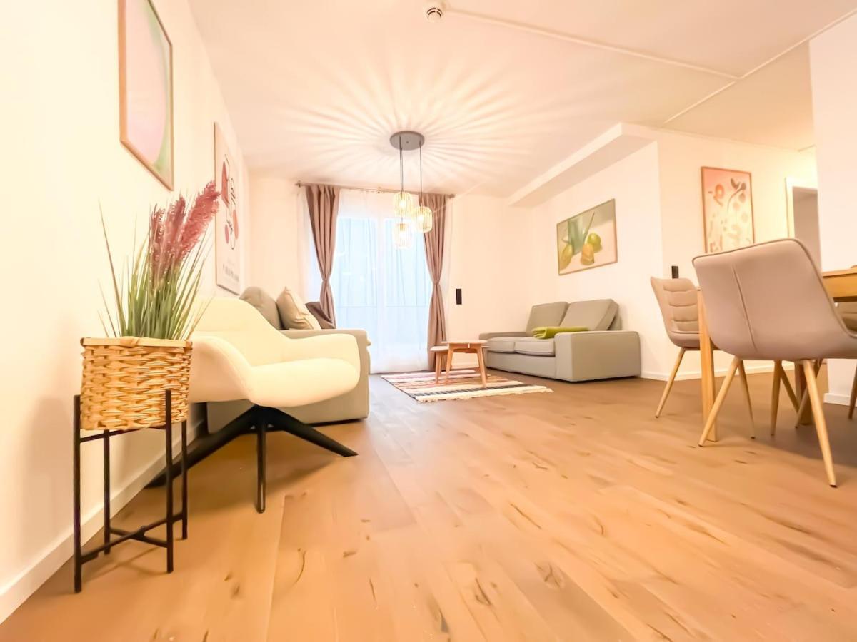 Luxury Modern Penthouse with Skyline View - B&B Vienna