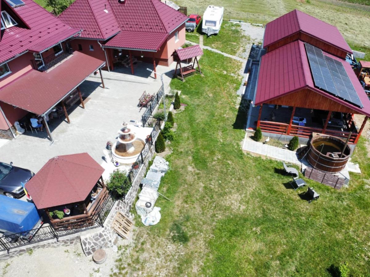 Pensiunea Vilcan - B&B Fundoaia