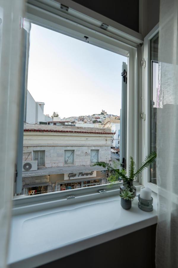 Agora apartment - Chambres d'hôtes Ermoúpolis
