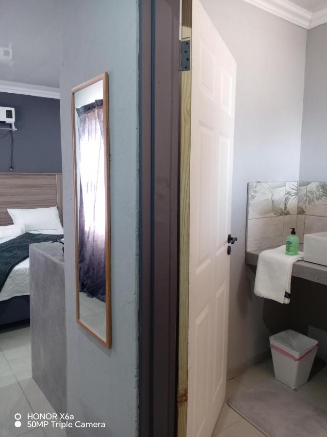 Galaxy Bed and Breakfast - Ferienwohnung Butha-Buthe