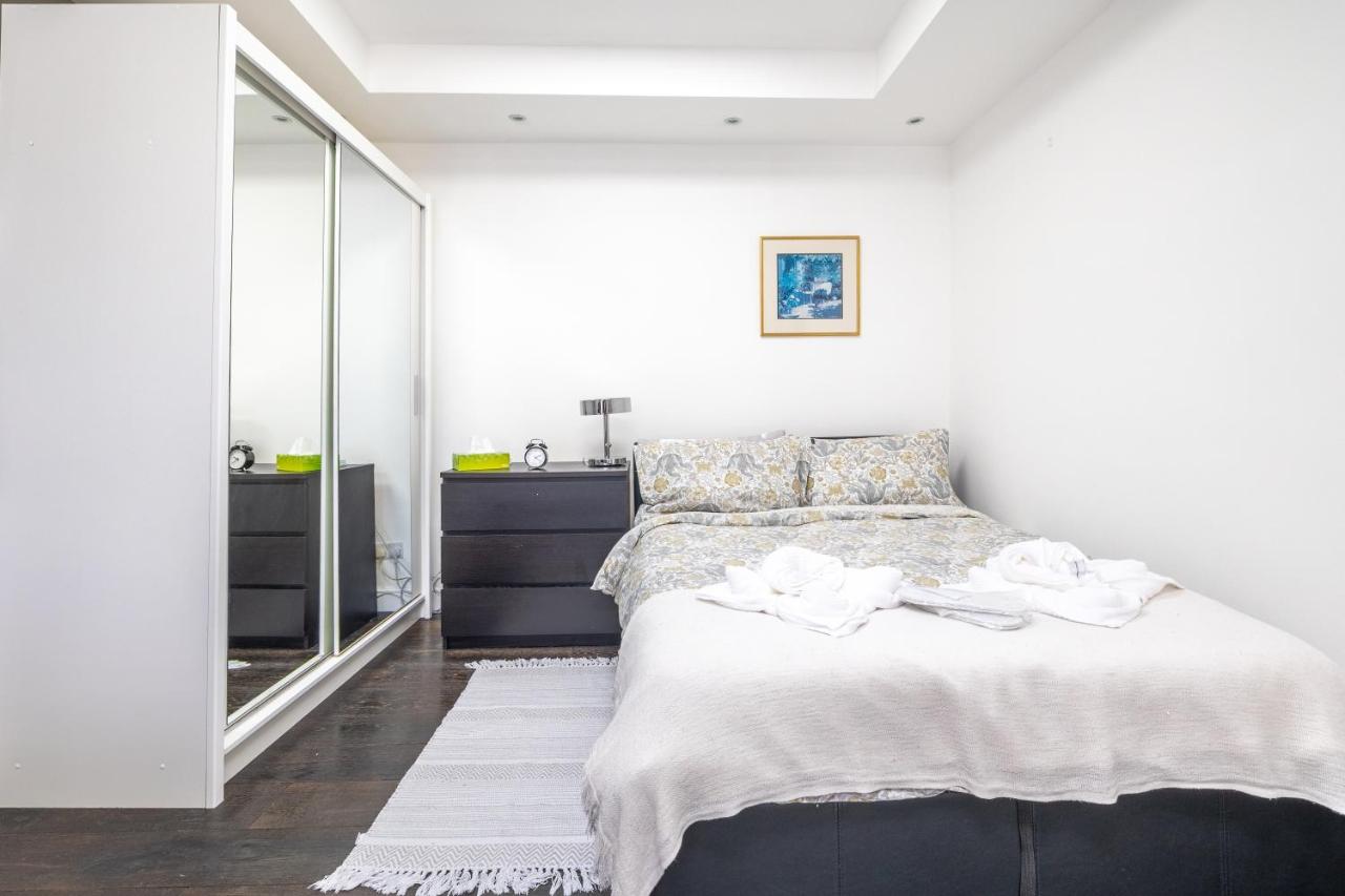 Central London Bayswater Large One Bedroom Studio, late check-in - B&B