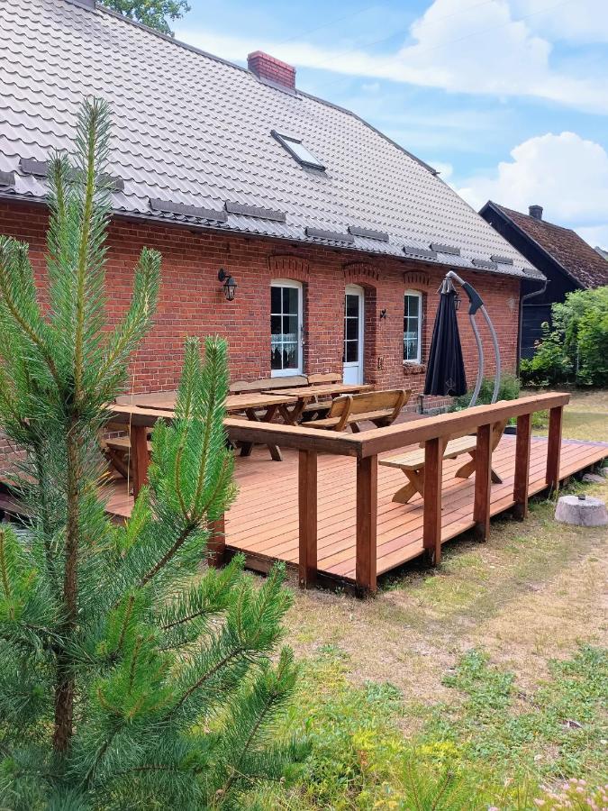 Dworek pod lasem - B&B