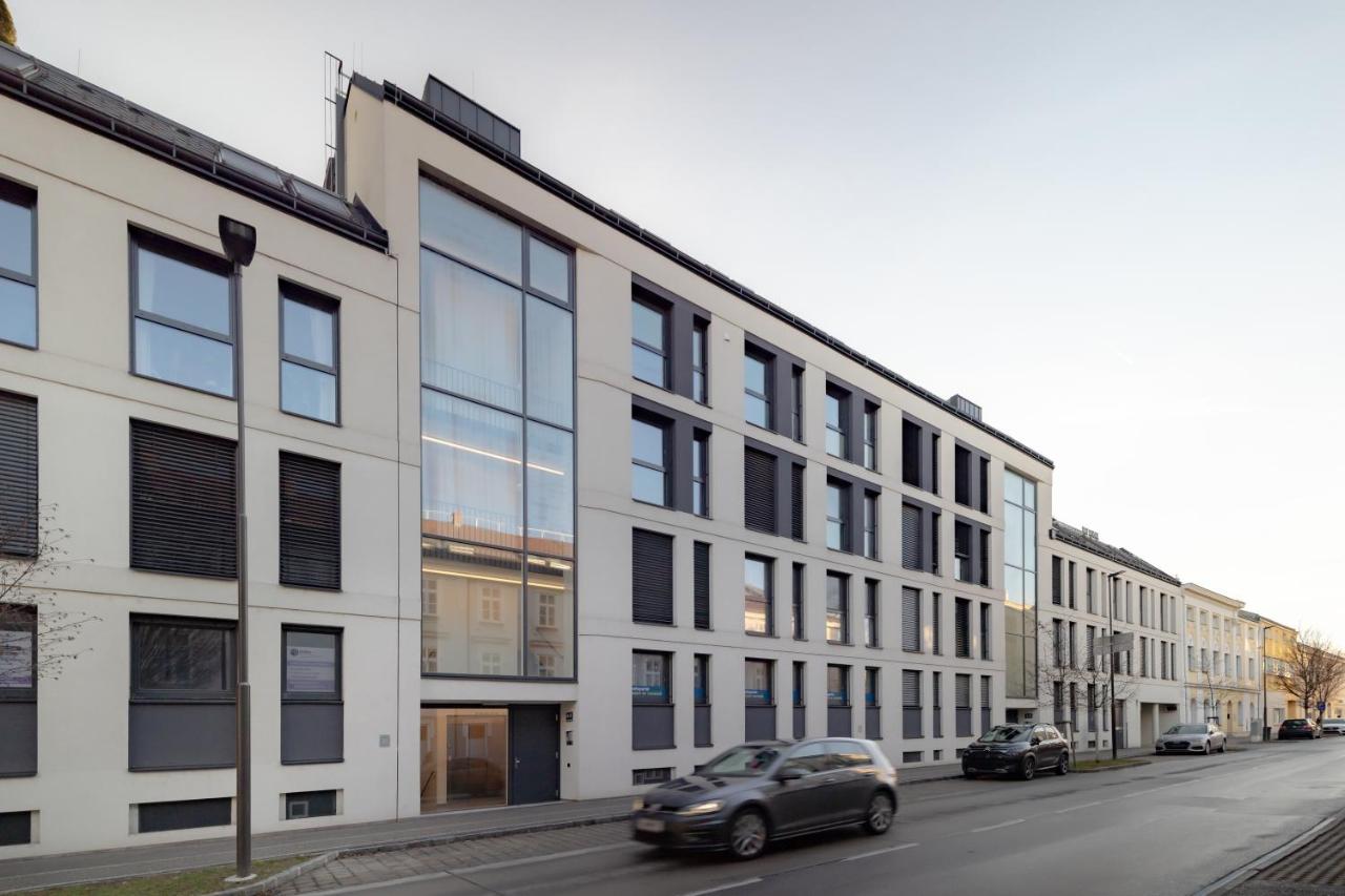 EA- Design Apartment nähe Hauptplatz - Chambres d’hôtes Wiener Neustadt