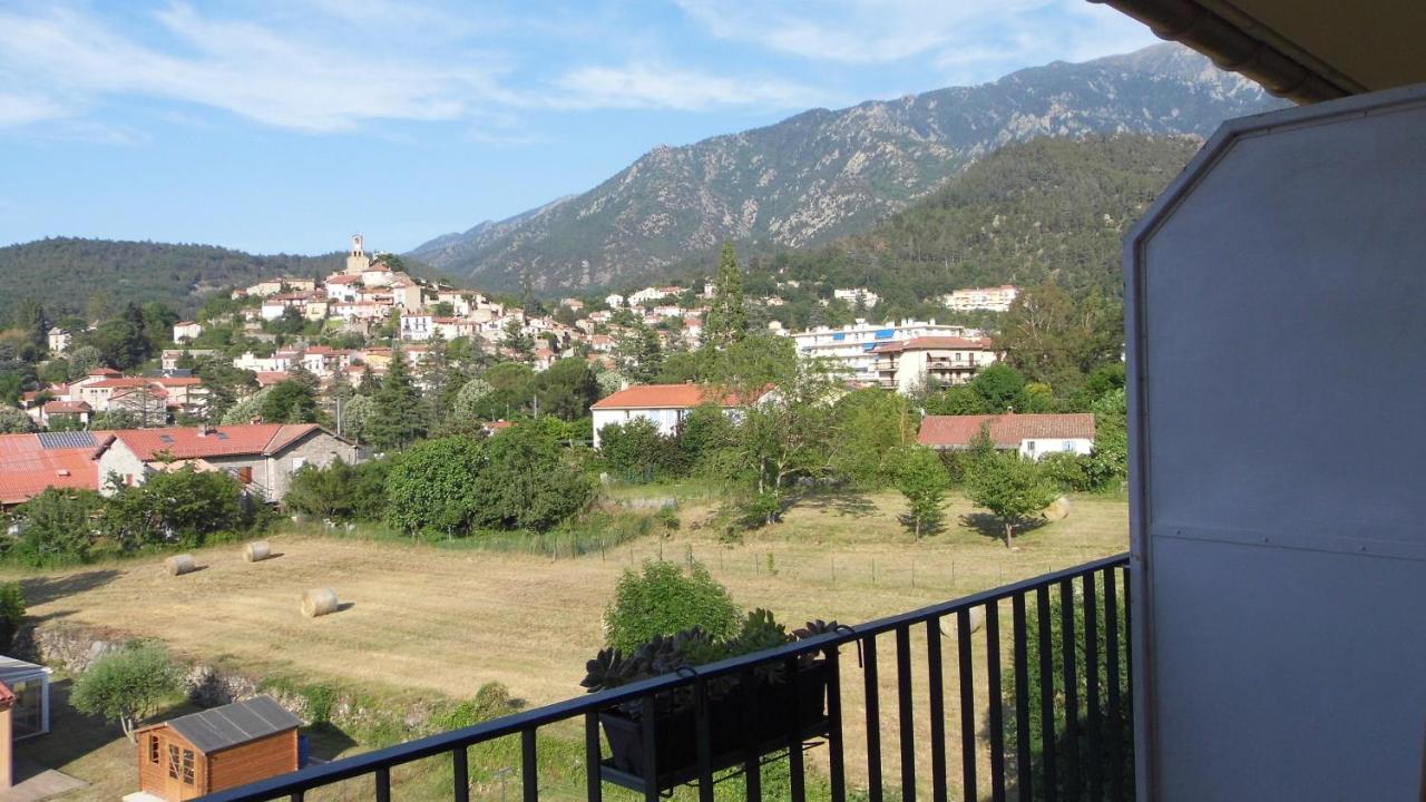 Appartement Charmant dans les Pyrénées - B&B