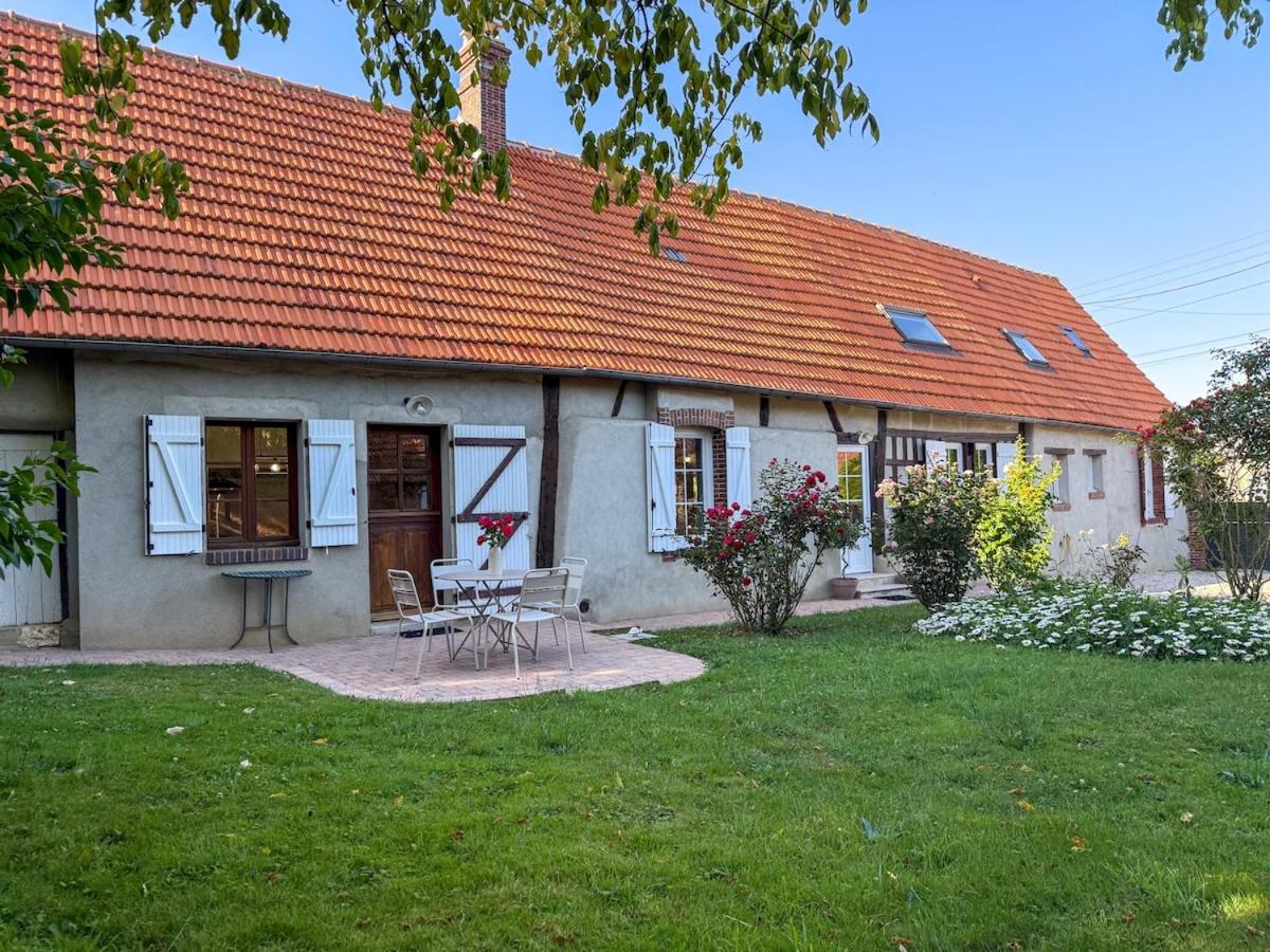 Maison de campagne familiale à 20 min de Chartres - B&B Ollé