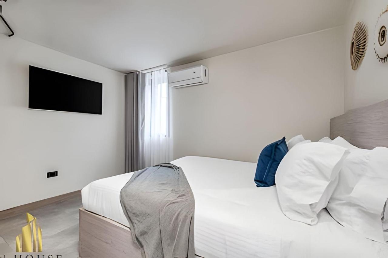 Casa Solei 12-9 - Stylish Apt with Jacuzzi & AC - Bed and Breakfast El Pueblito