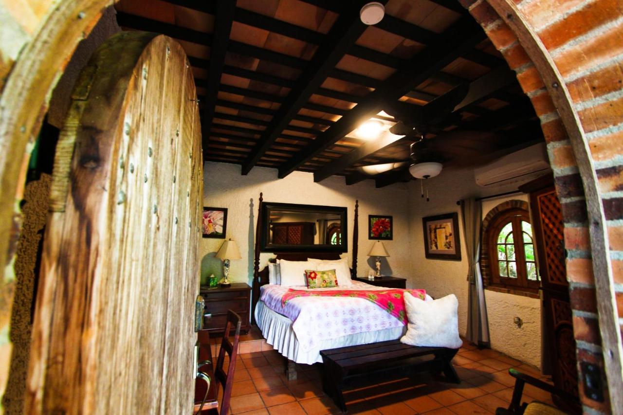 King Room with Garden View