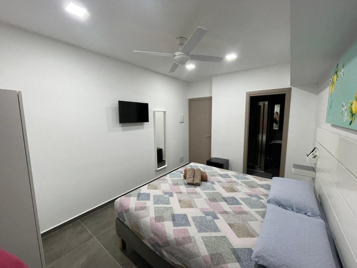 B&b Rosso Taormina - Ferienwohnung Giardini Naxos