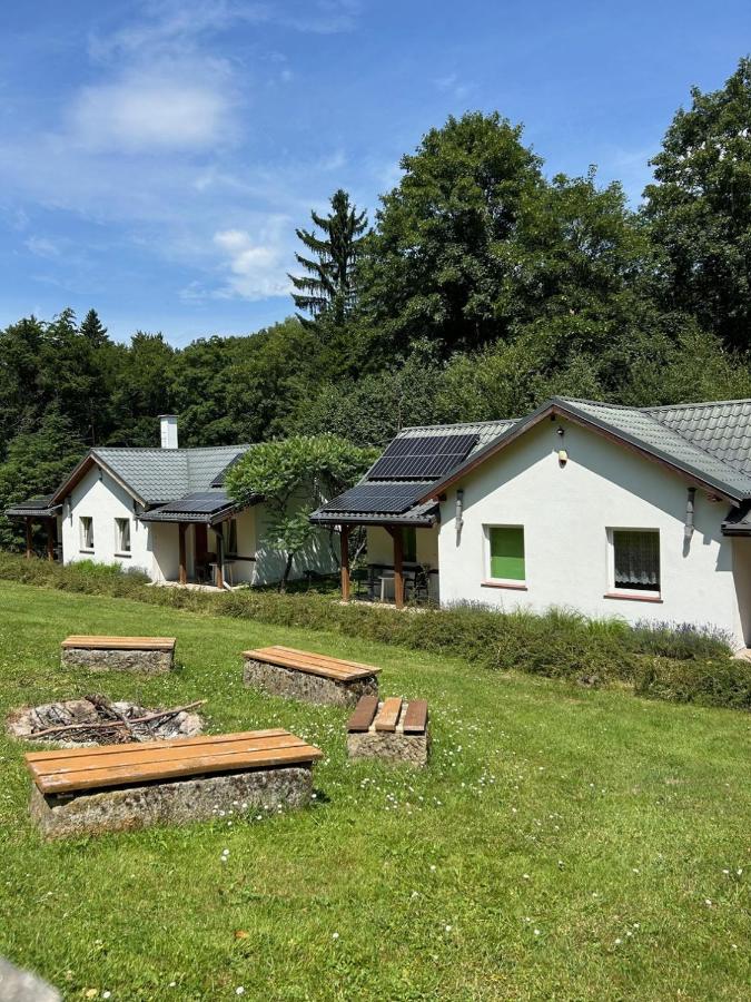 Roman Tarnawa "Nasz Domek" - B&B Szczytna