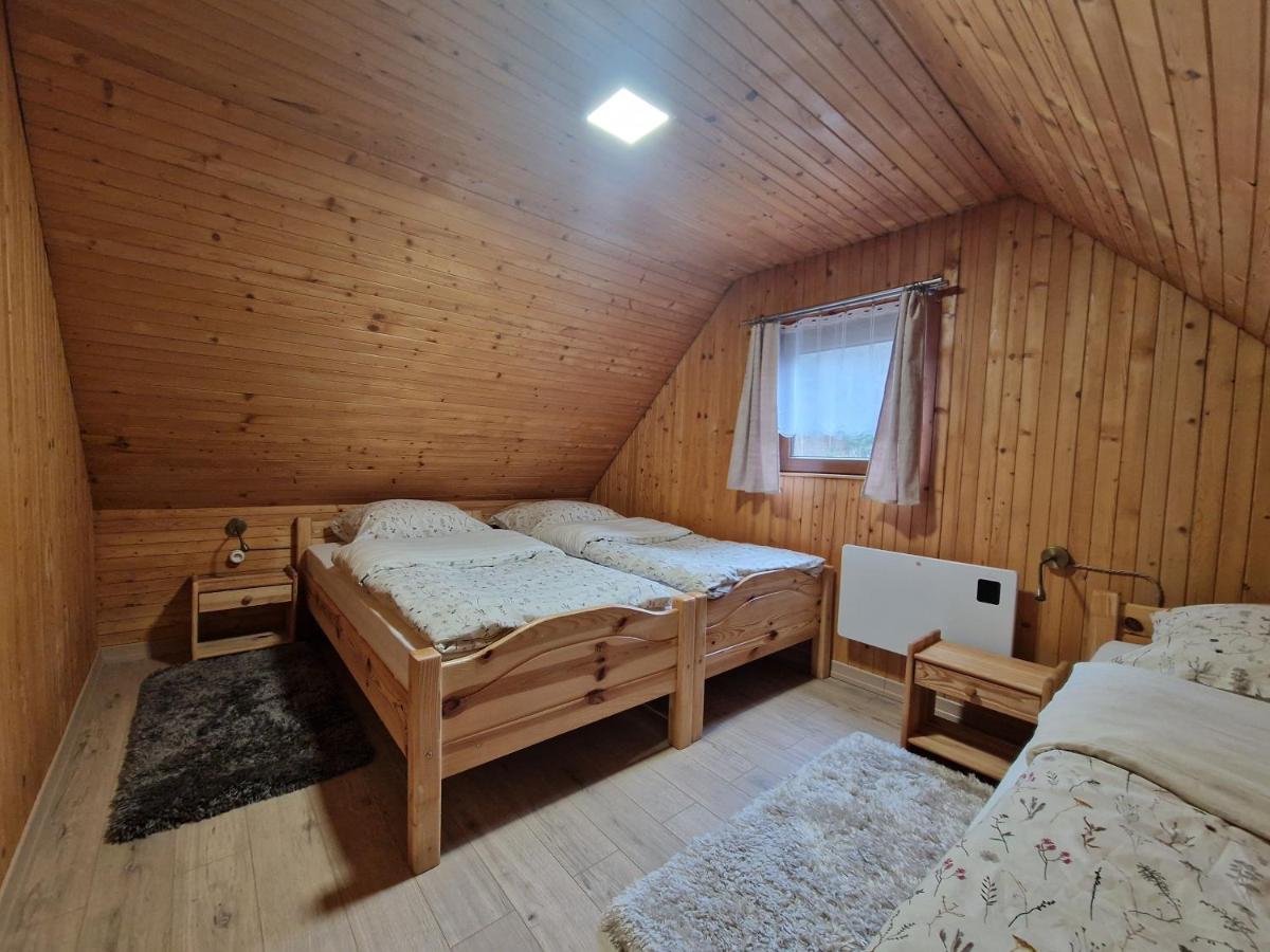 Zrub pri rieke Hron - B&B Brezno