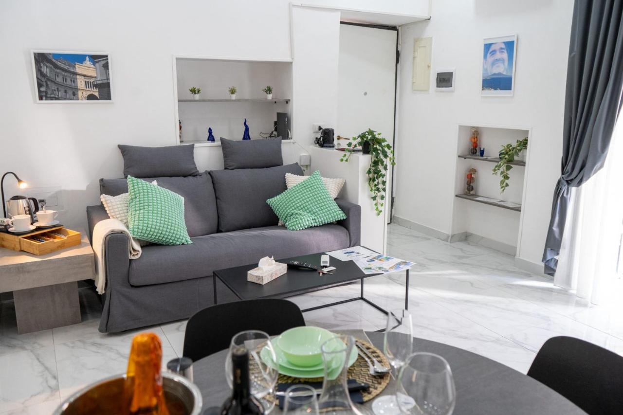 Scugnizzo Apartment SMART - B&B Napoli