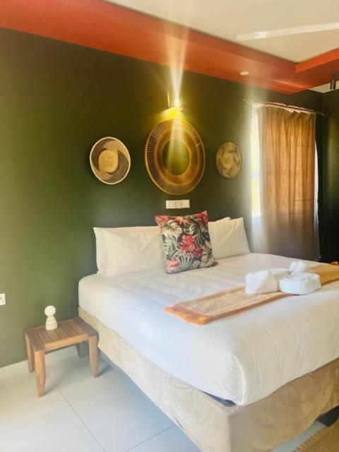Deluxe Double Room with Shower