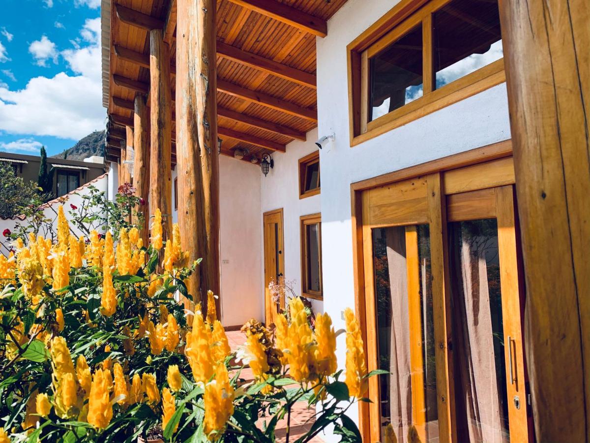 Casa de Los Angeles Lakefront Retreat with Sauna and Volcano Views - B&B San Marcos La Laguna