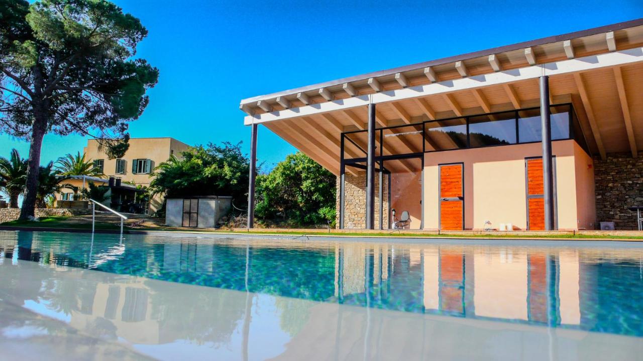 Appartamento con 2 Camere da Letto e Vista Giardino 